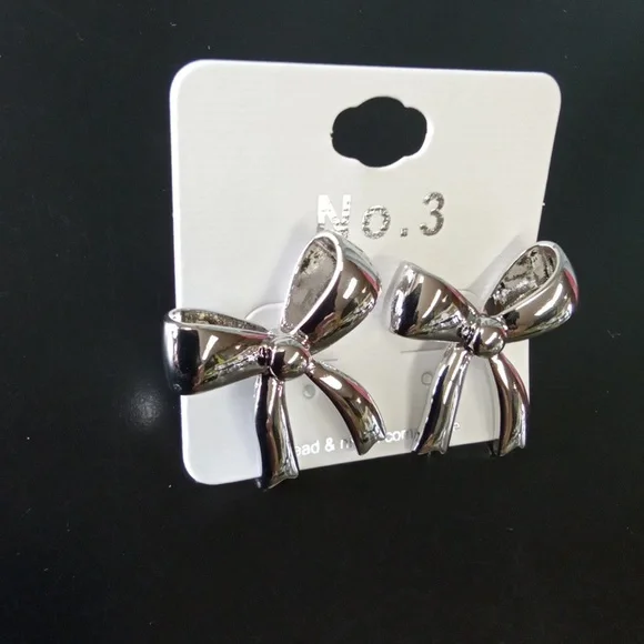 Silver Bow Post Earrings NEW - Picture 2 of 6